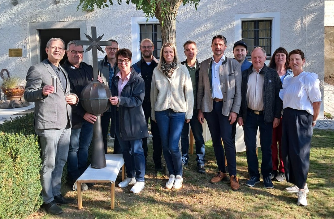 Kreuzsegnung Pfarr- und Jugendheim Aiterhofen