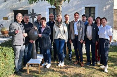 Kreuzsegnung Pfarr- und Jugendheim Aiterhofen